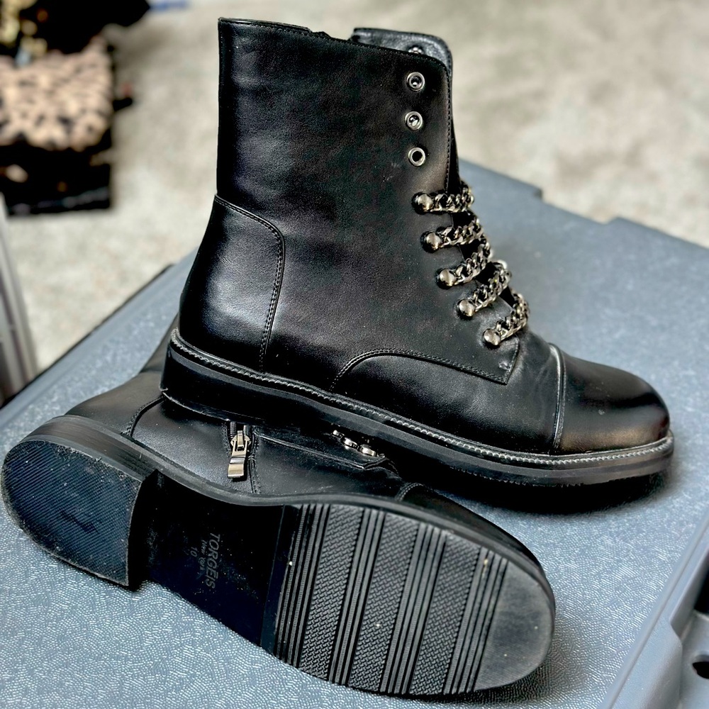 Torgeis Dustine size 10 black boots